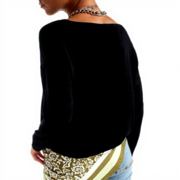 Maglione donna Benetton scollo barchetta morbido spalla