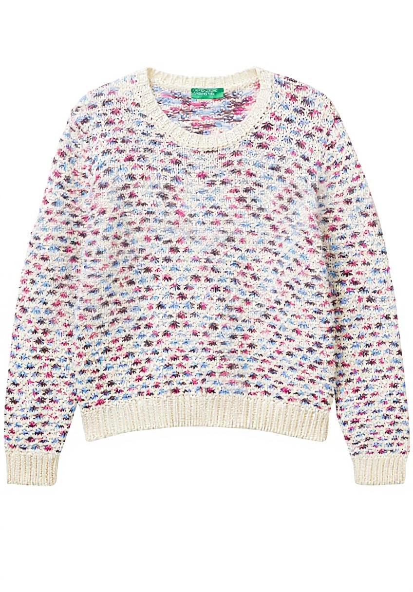 Maglione donna United Colors of Benetton indossato in stile casual
